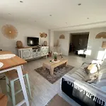 Appartement Calme Au Jardin De Cesar